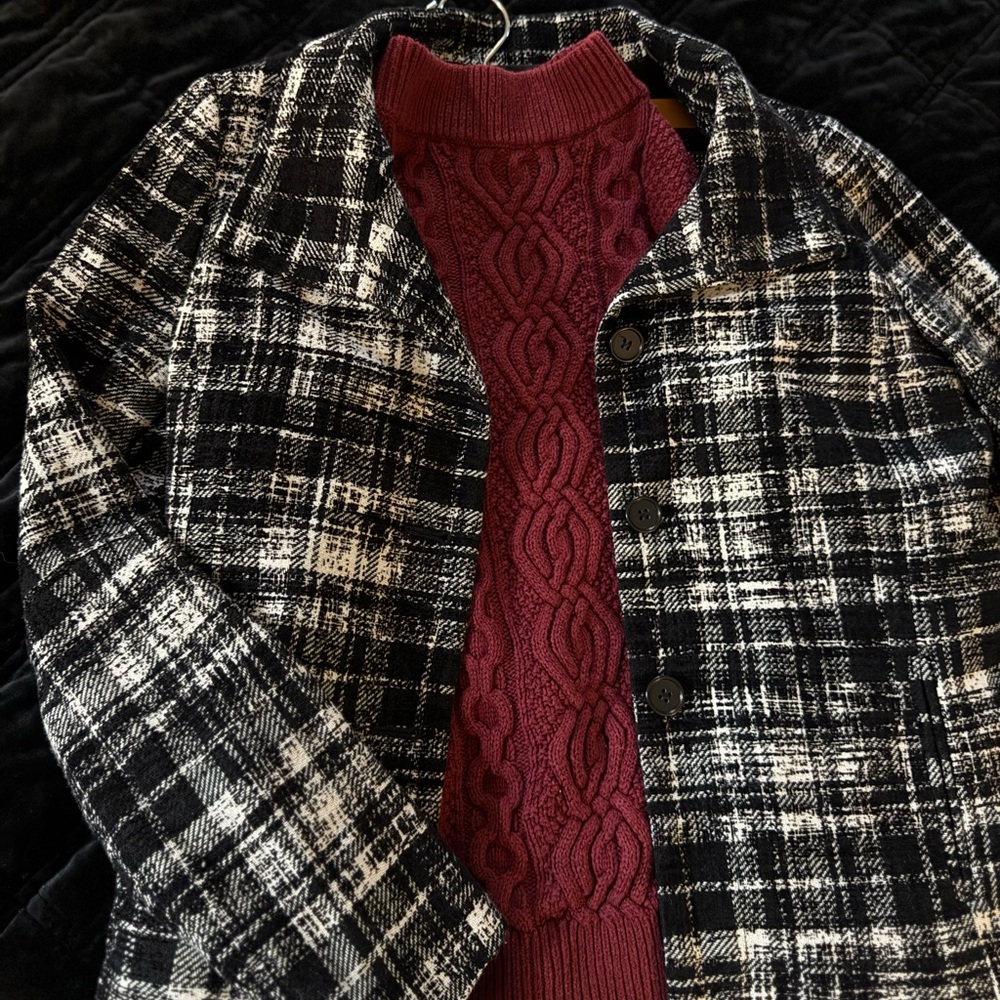 URBAN OUTFITTERS Maroon Cable Knit Turtleneck Sweater - Picture 6 of 13